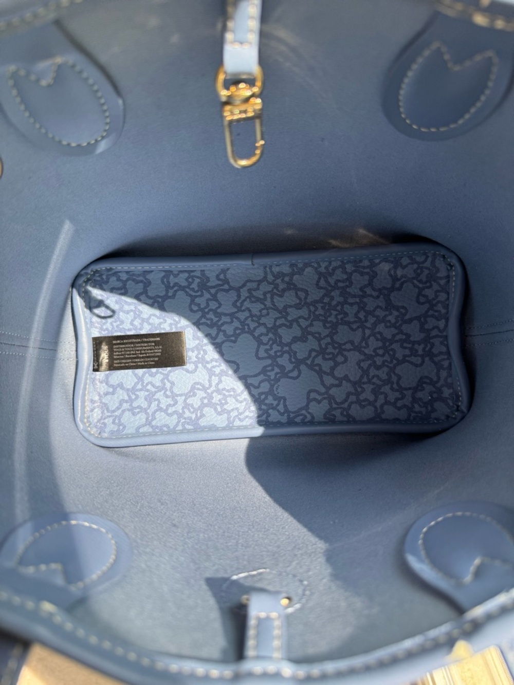 TOUS Kaos Bear Monogram Blue Tote & Wristlet Pouch Set Gold Tone - Picture 4 of 17